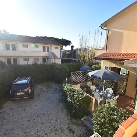 Appartamenti Sabbia - Zona Mare Con Terrazze, Clima, E Posti Auto Marina di Campo Exterior photo